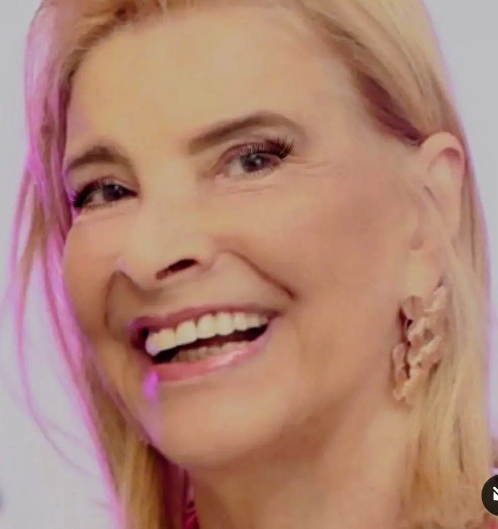 MÁRCIA CASARES: Rio de Janeiro's first professional modeling agent. A true encyclopedia, not only of Rio's models, but also of Rio's advertising industry.