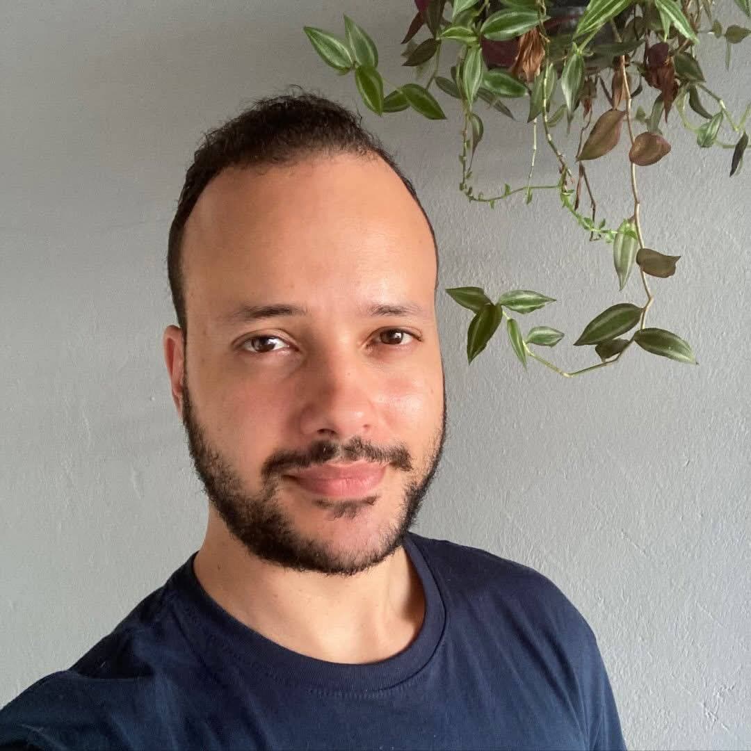 Josias Buday: Fullstack Software Engineer, campaign's IT Specialist and Brita's Agent.
			Contact: josiasbudaydeveloper@gmail.com